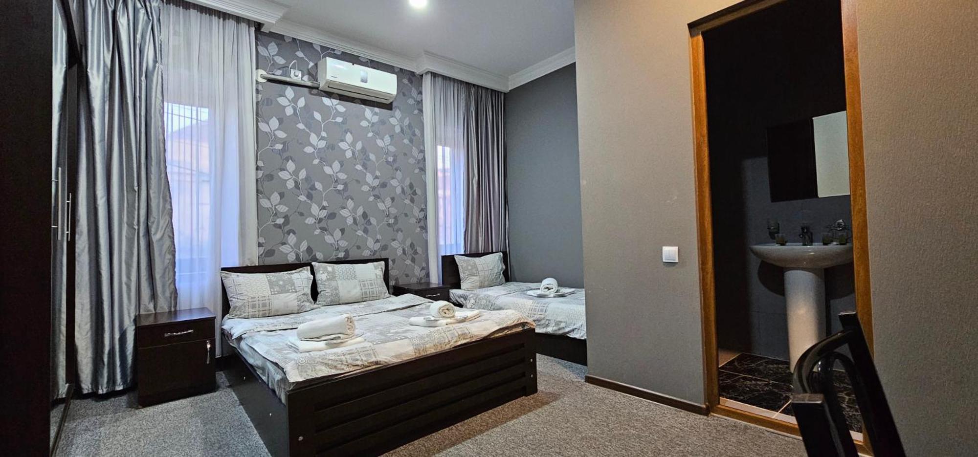 7 Rooms Tbilisi Exterior photo