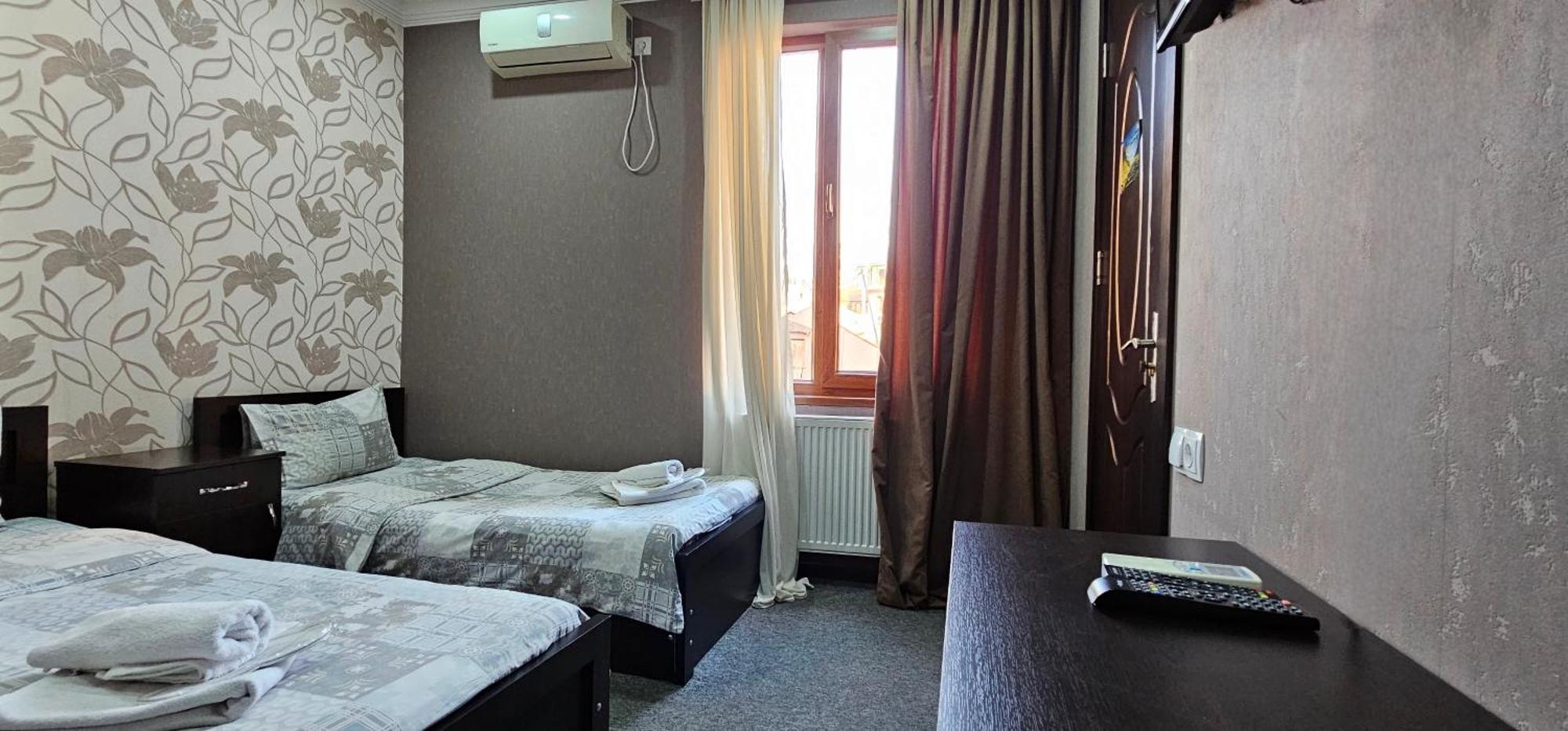 7 Rooms Tbilisi Exterior photo