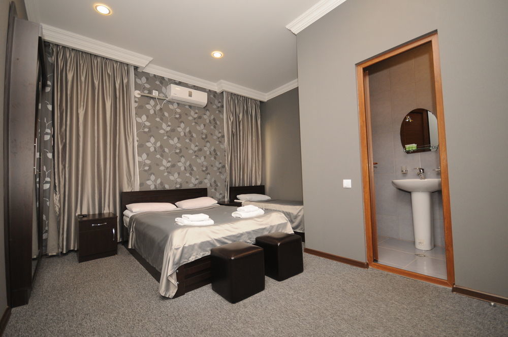 7 Rooms Tbilisi Exterior photo